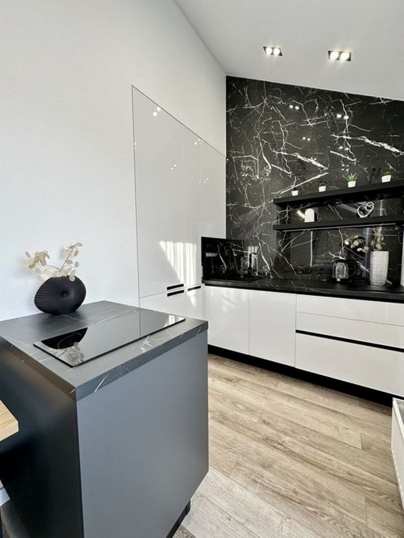 Аренда 2-комнатной квартиры 72 м², Юрия Липы ул.