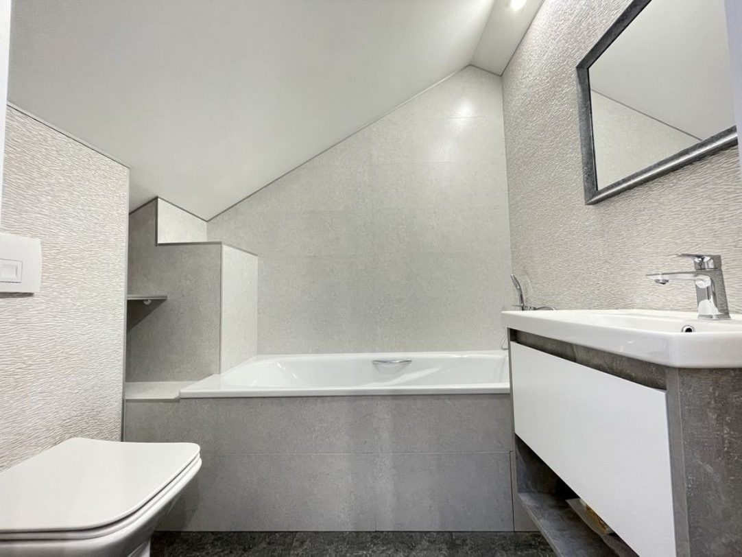 Аренда 2-комнатной квартиры 72 м², Юрия Липы ул.