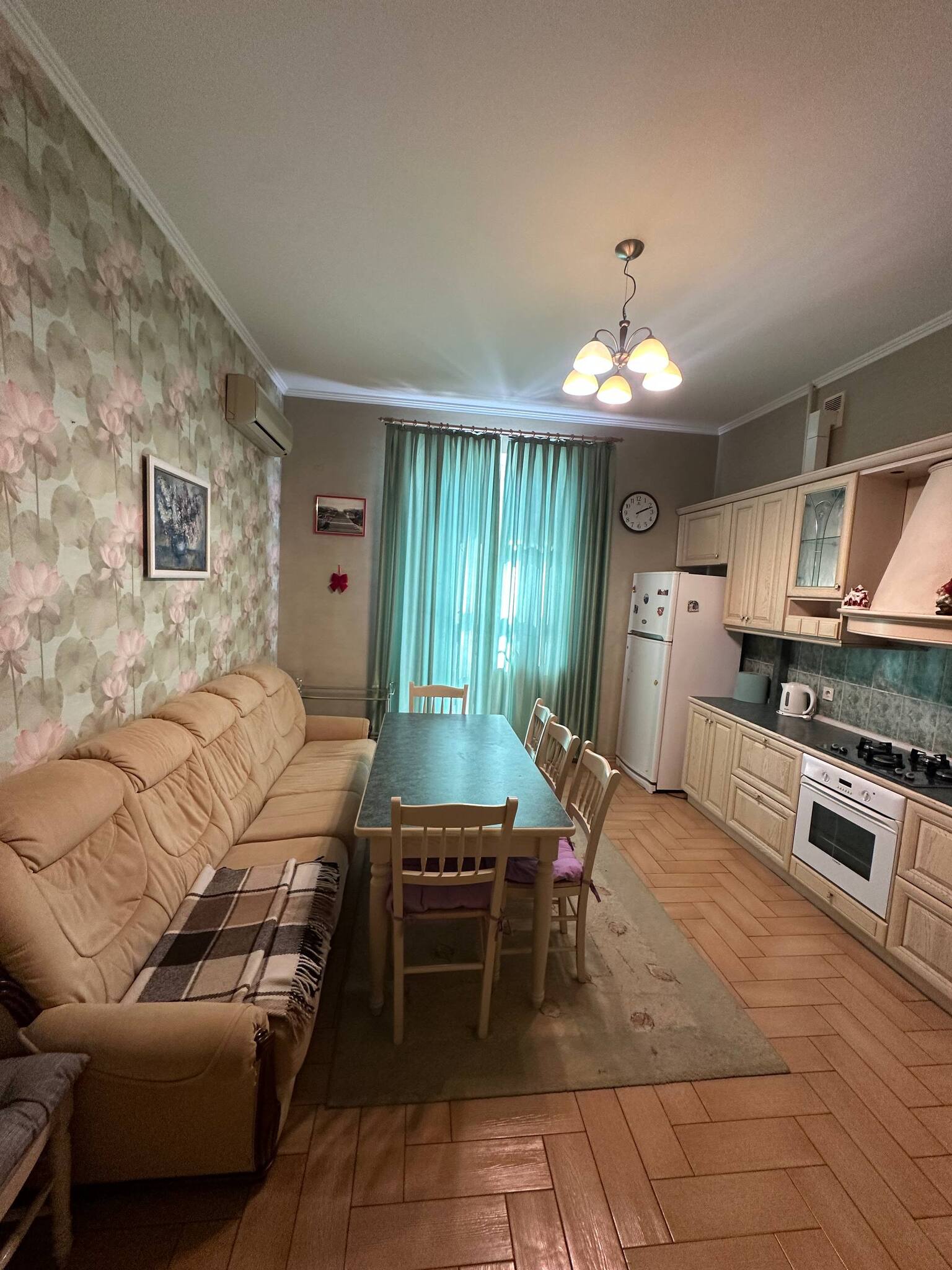 Аренда 3-комнатной квартиры 128 м², Евгения Коновальца пер.