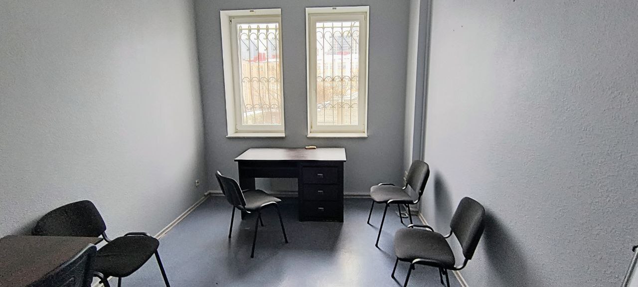 Аренда помещения свободного назначения 200 м², Ежи Гедройца ул.