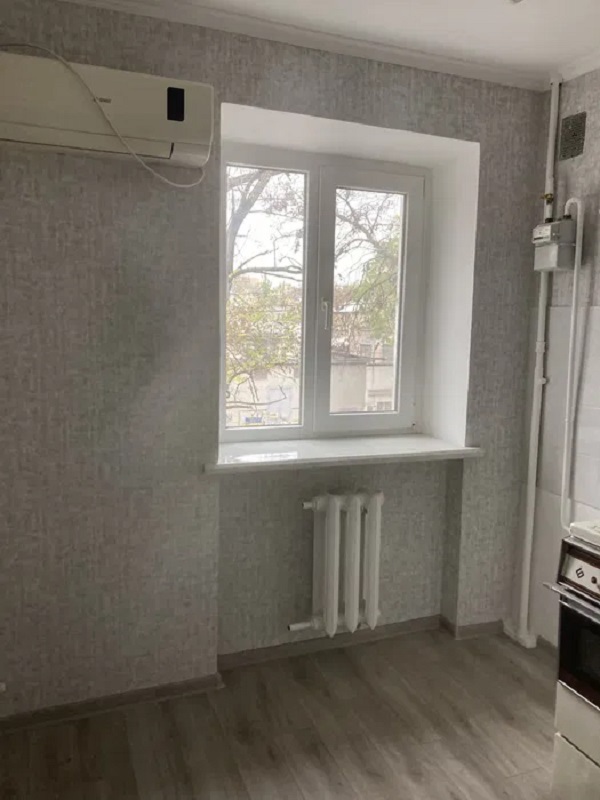 Продаж 2-кімнатної квартири 41.3 м², Запорізька вул.