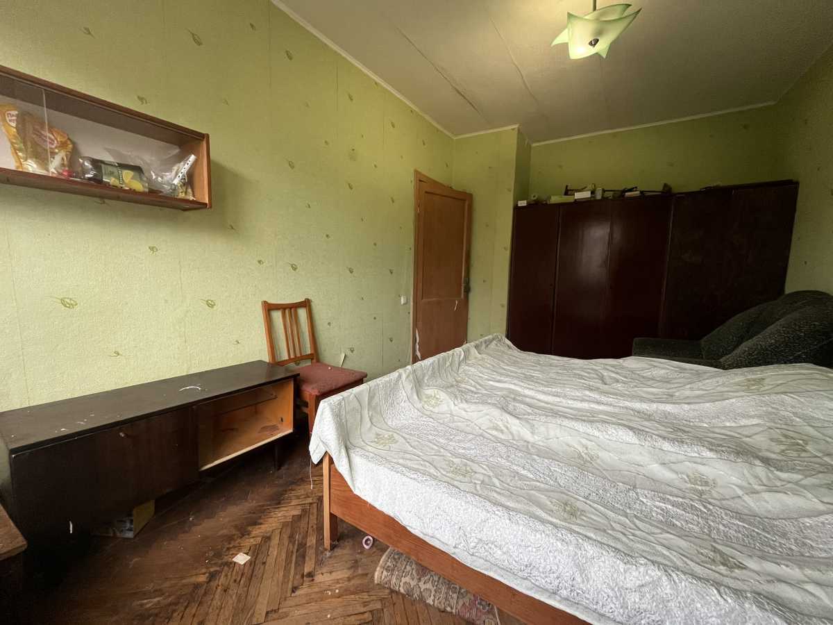 Продаж 2-кімнатної квартири 46 м², Салютна вул., 8