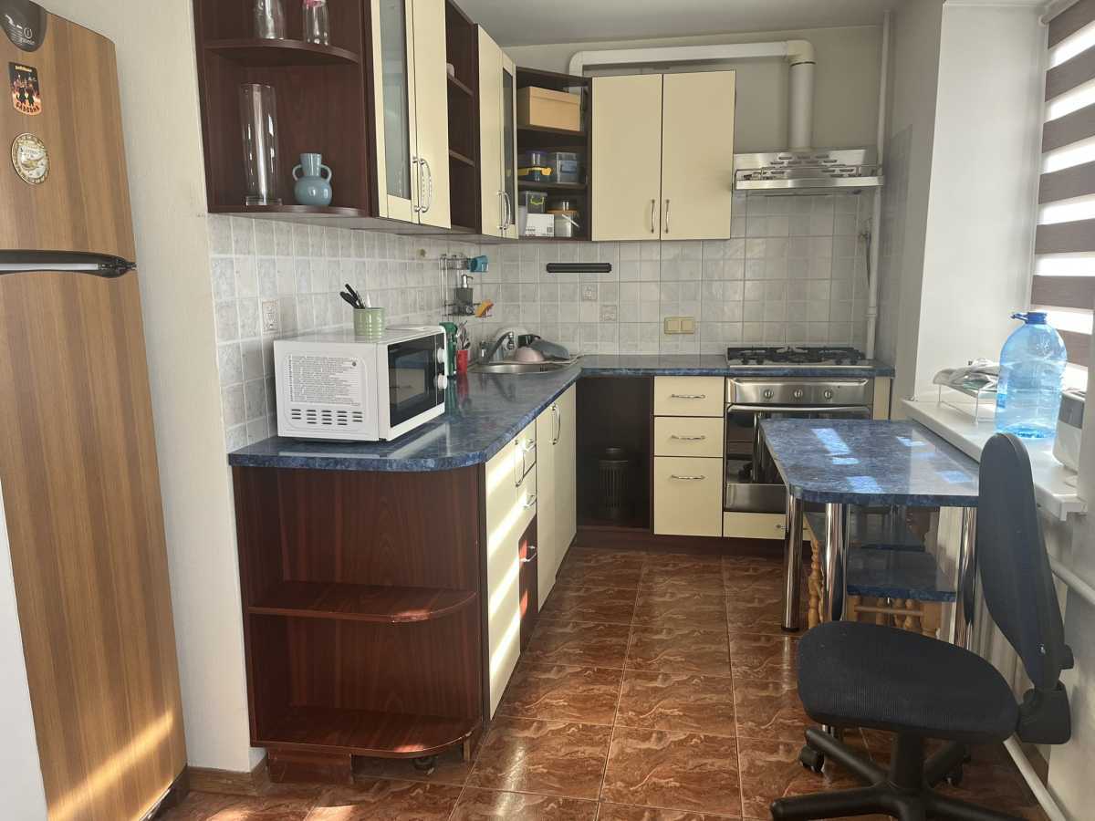 Аренда 2-комнатной квартиры 50 м², Жилянская ул., 45