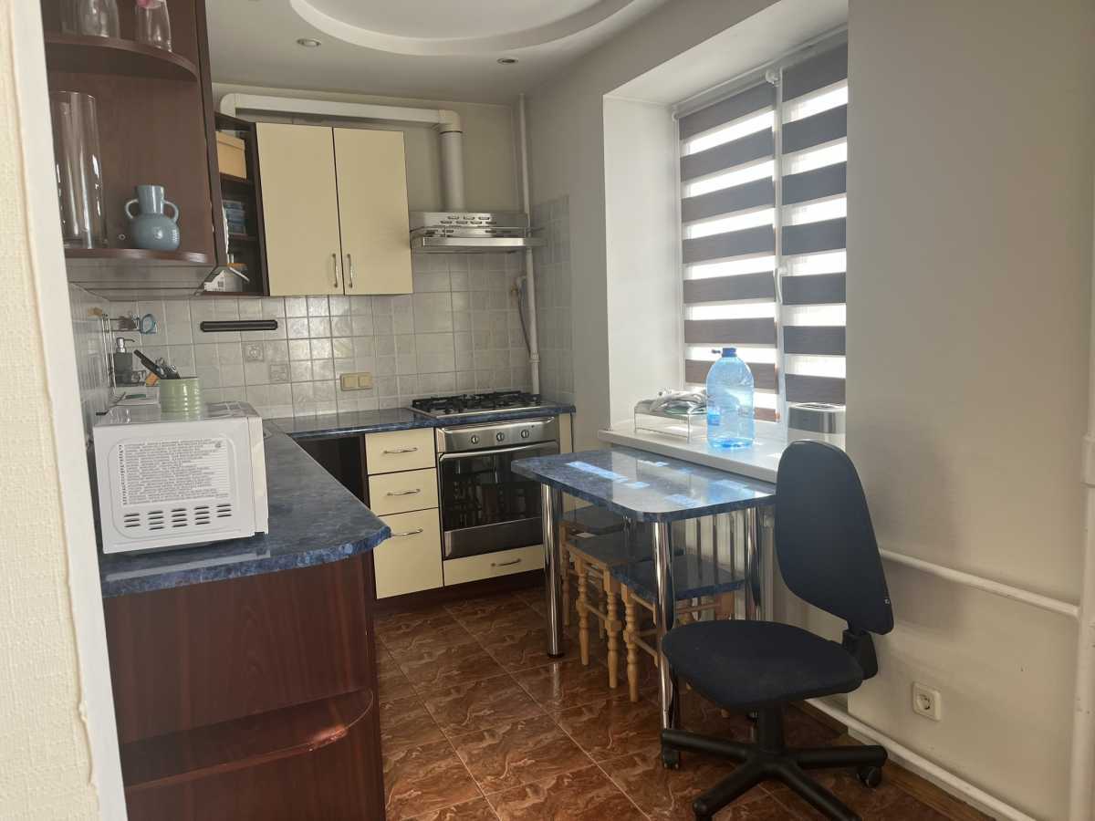 Аренда 2-комнатной квартиры 50 м², Жилянская ул., 45