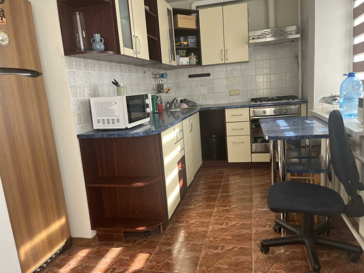 Аренда 2-комнатной квартиры 50 м², Жилянская ул., 45