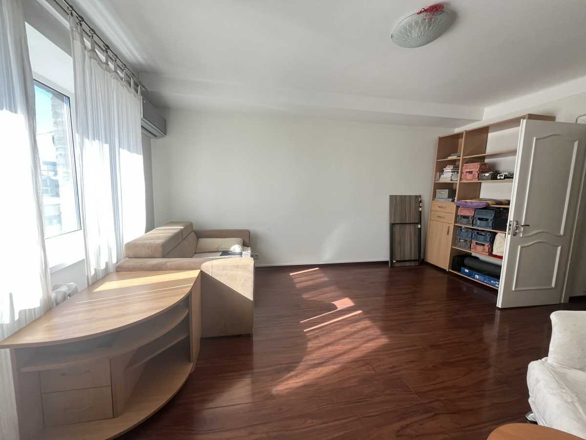 Аренда 2-комнатной квартиры 50 м², Жилянская ул., 45