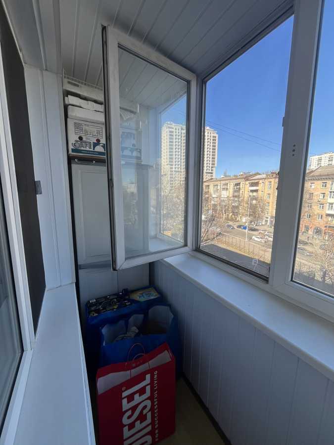 Аренда 2-комнатной квартиры 50 м², Жилянская ул., 45