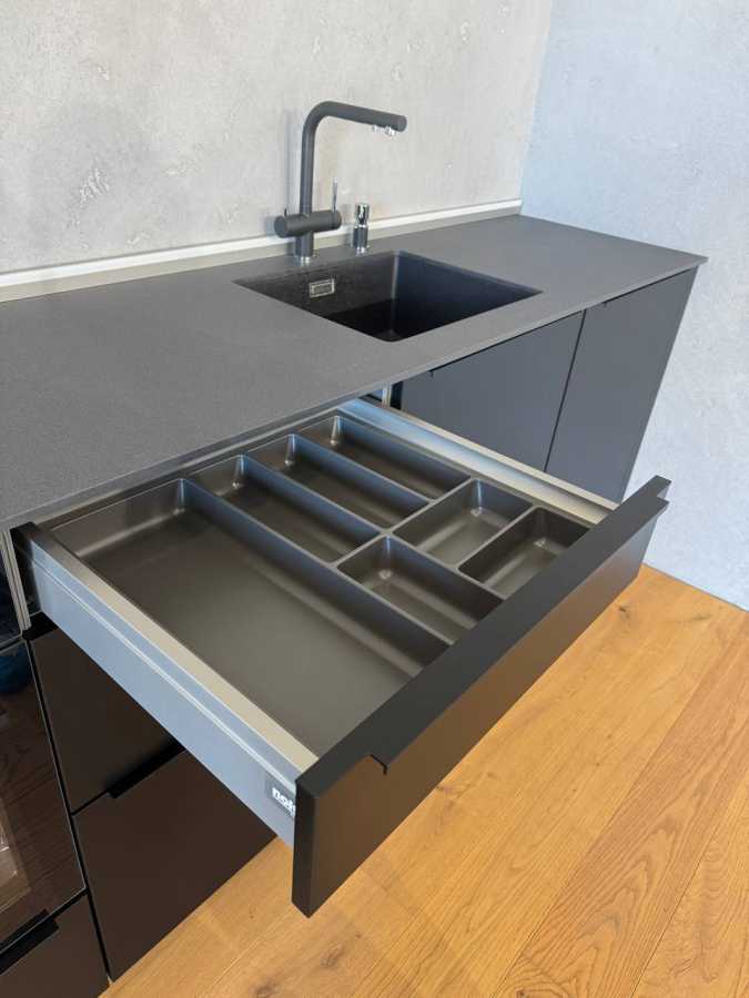 Продаж 1-кімнатної квартири 49.3 м², Князя Романа Мстиславича, 28