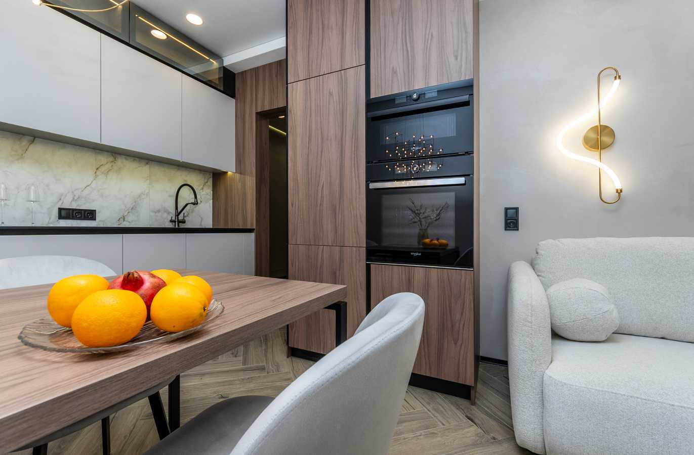 Продаж 2-кімнатної квартири 60 м², Михайла Максимовича вул., 24Г