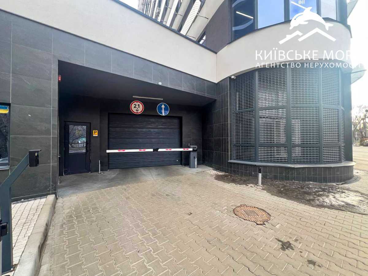 Оренда парковки 15 м², Воскресенська вул., 2А