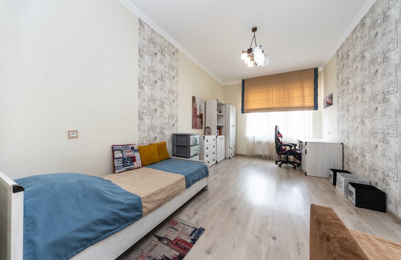 Оренда 3-кімнатної квартири 112 м², Євгена Коновальця вул., 36Е