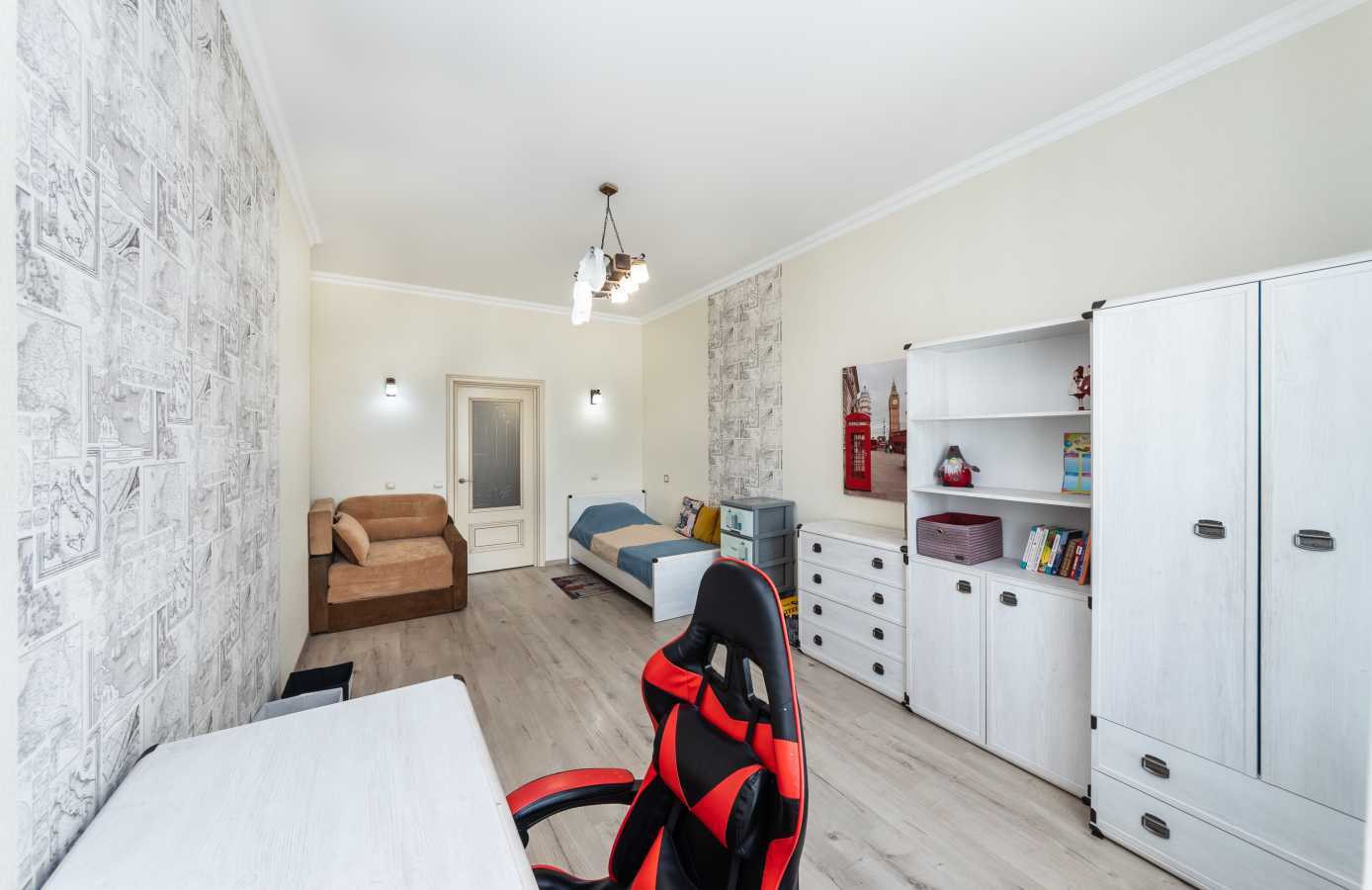 Оренда 3-кімнатної квартири 112 м², Євгена Коновальця вул., 36Е