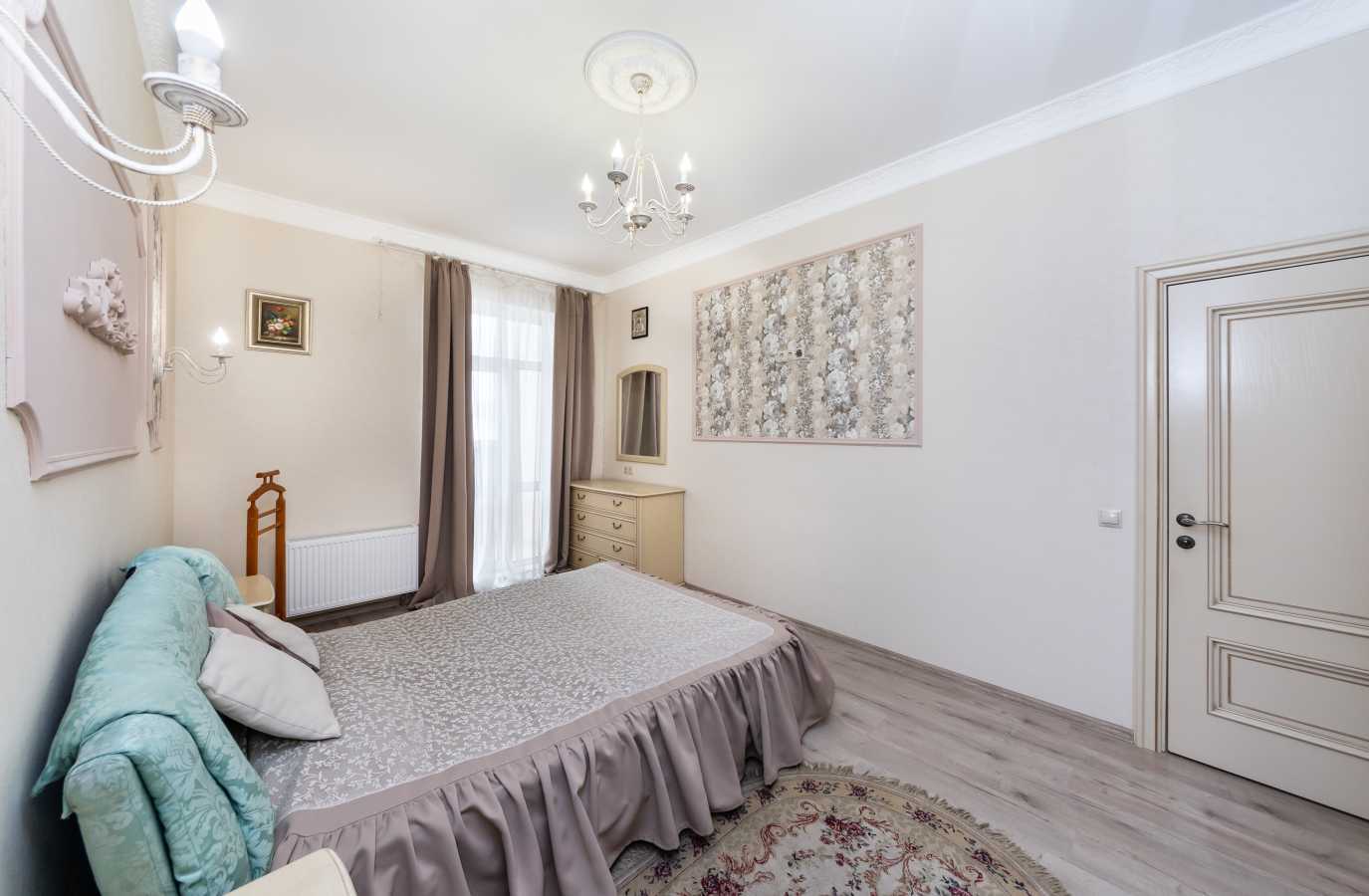 Оренда 3-кімнатної квартири 112 м², Євгена Коновальця вул., 36Е