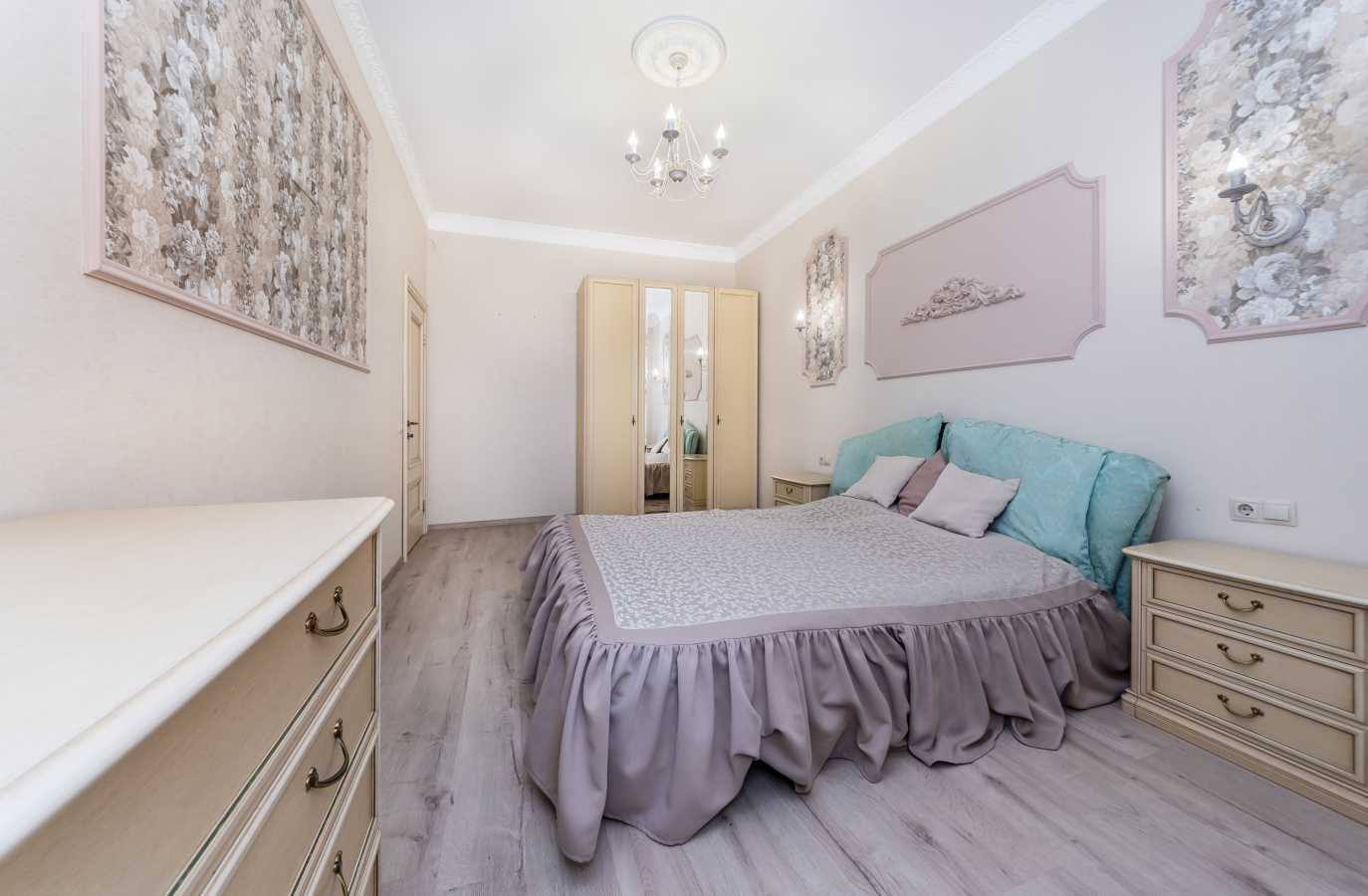 Оренда 3-кімнатної квартири 112 м², Євгена Коновальця вул., 36Е