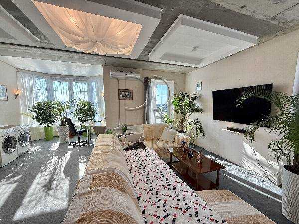 Продаж 3-кімнатної квартири 135 м², Придорожня вул., 3