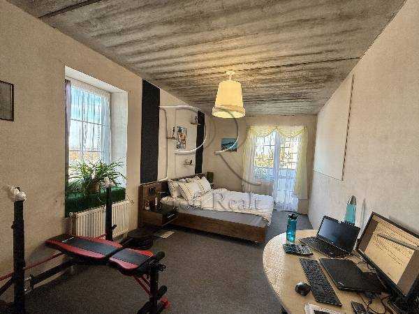 Продаж 3-кімнатної квартири 135 м², Придорожня вул., 3