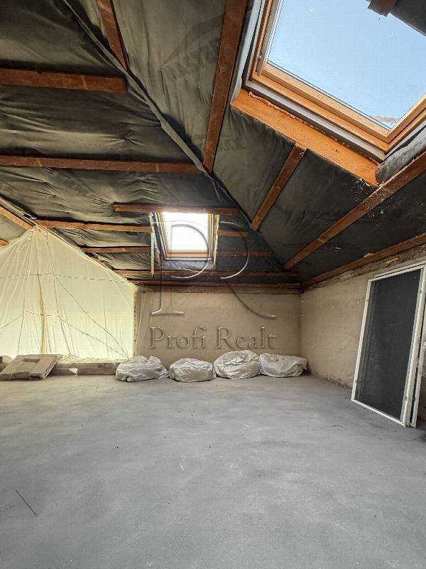 Продаж 3-кімнатної квартири 135 м², Придорожня вул., 3