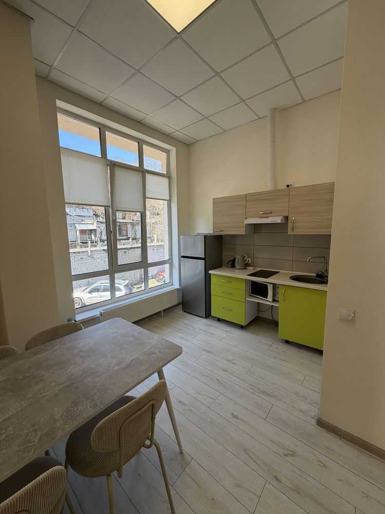 Оренда 2-кімнатної квартири 50.4 м², Петрівська вул., 23