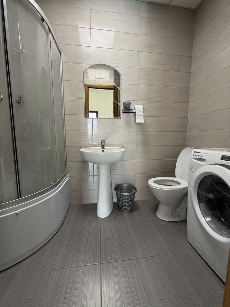 Оренда 2-кімнатної квартири 50.4 м², Петрівська вул., 23