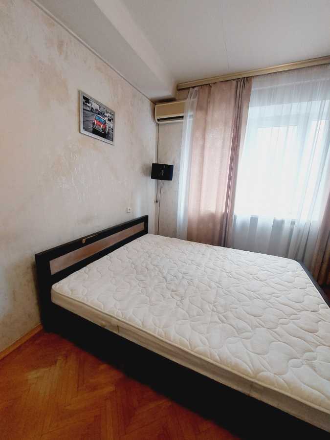 Аренда 2-комнатной квартиры 47 м², Академика Филатова ул., 1/22