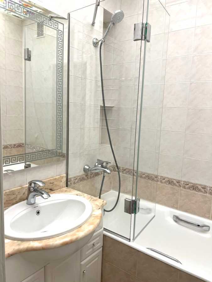 Оренда 3-кімнатної квартири 100 м², Лесі Українки бул., 21Б