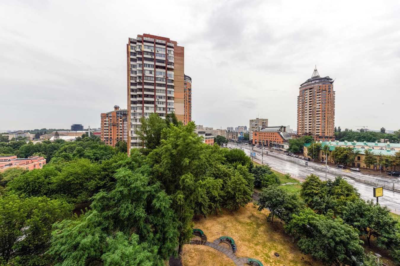 Оренда 3-кімнатної квартири 100 м², Лесі Українки бул., 21Б