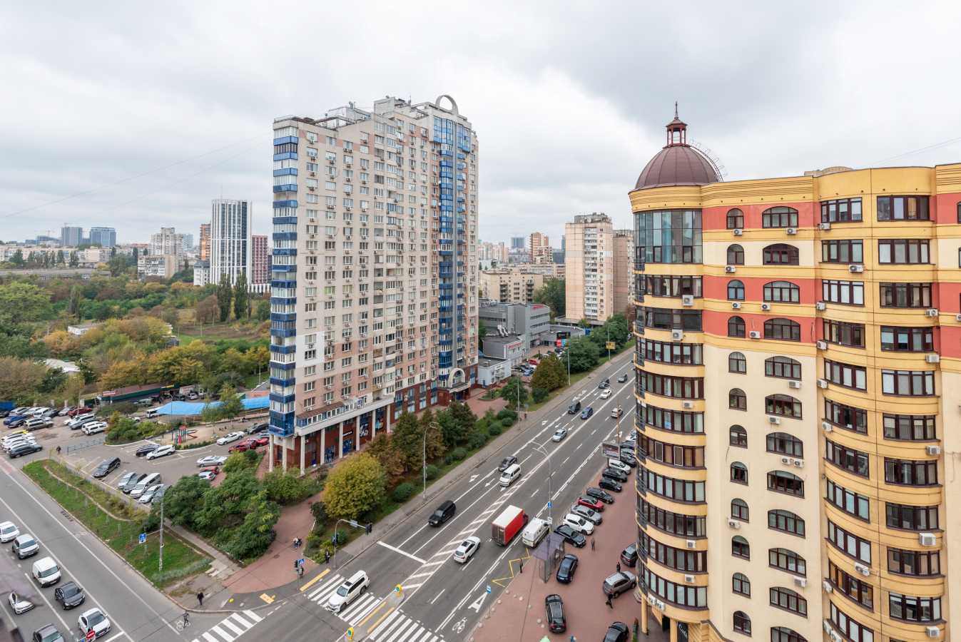Продаж 3-кімнатної квартири 122 м², В'ячеслава Чорновола вул., 27