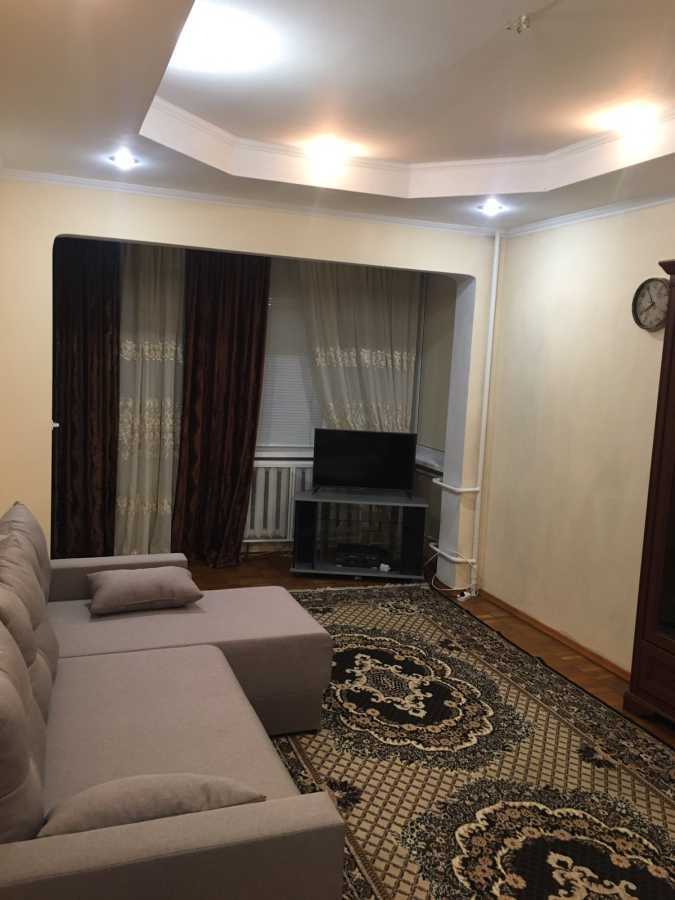 Оренда 2-кімнатної квартири 57 м², Кубанської України вул., 45