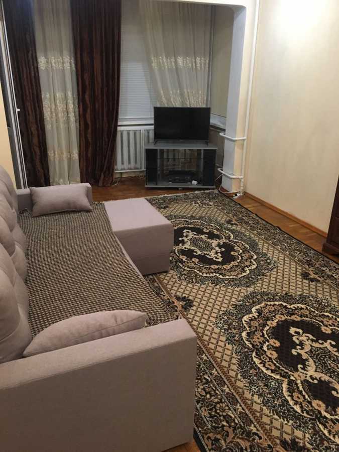 Оренда 2-кімнатної квартири 57 м², Кубанської України вул., 45