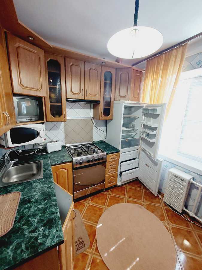 Оренда 2-кімнатної квартири 57 м², Кубанської України вул., 45