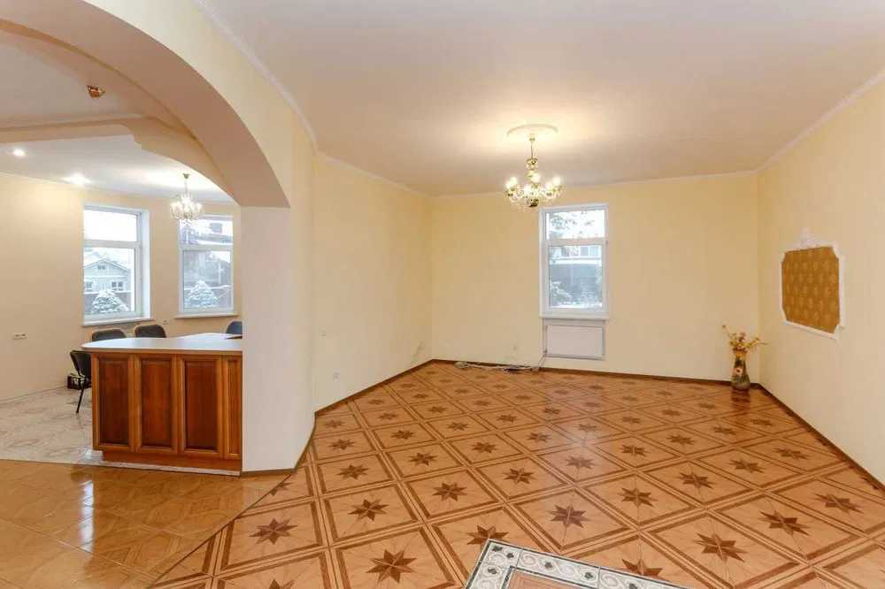 Продажа дома 650 м², Соловяненка, 263а