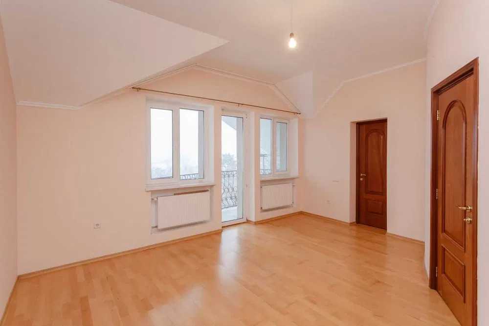 Продажа дома 650 м², Соловяненка, 263а