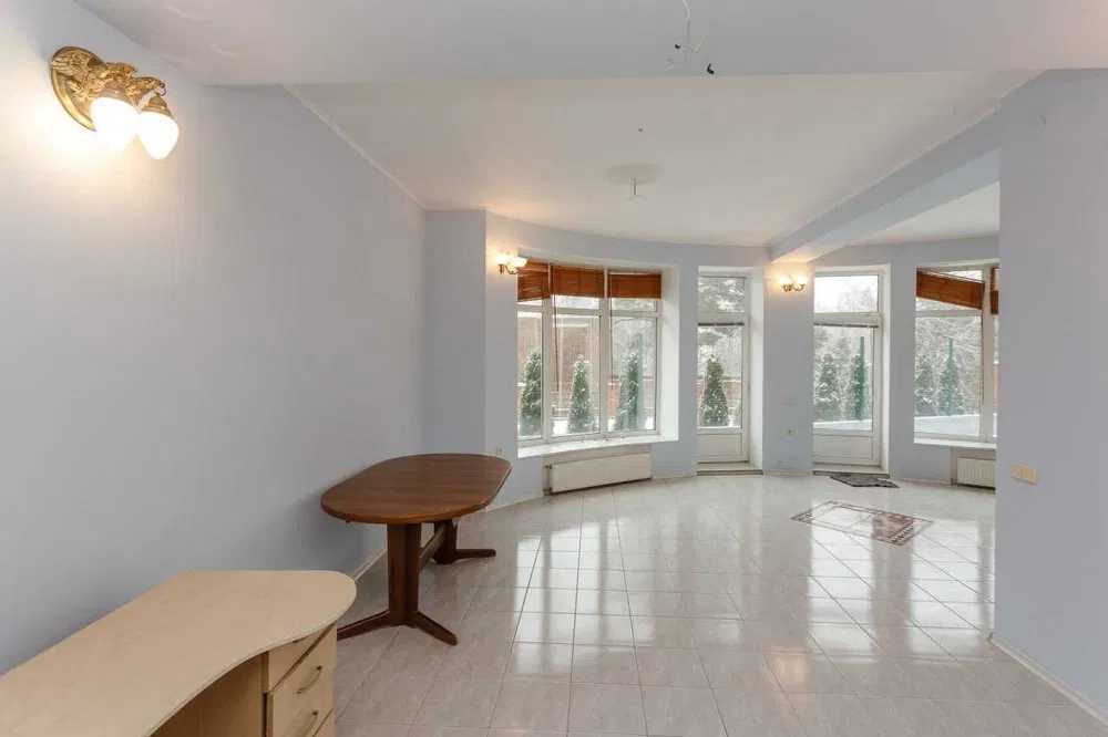 Продажа дома 650 м², Соловяненка, 263а