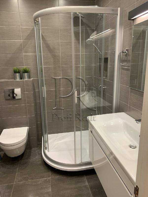 Продаж 2-кімнатної квартири 78 м², Івана Кавалерідзе вул., 9