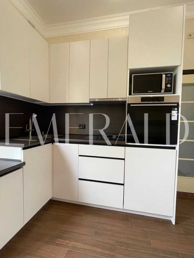 Продажа 3-комнатной квартиры 94 м², Митрофана Довнар-Запольского ул., 4