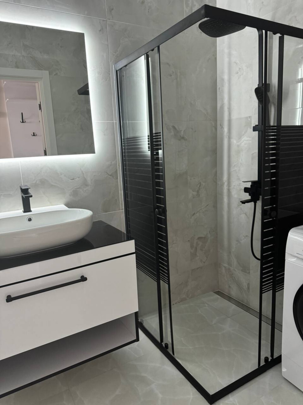 Продаж 1-кімнатної квартири 44 м², Варненська вул.