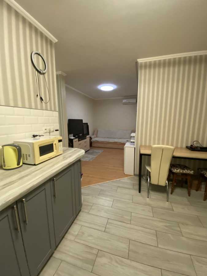 Продаж 1-кімнатної квартири 44 м², Лесі Українки вул., 74В