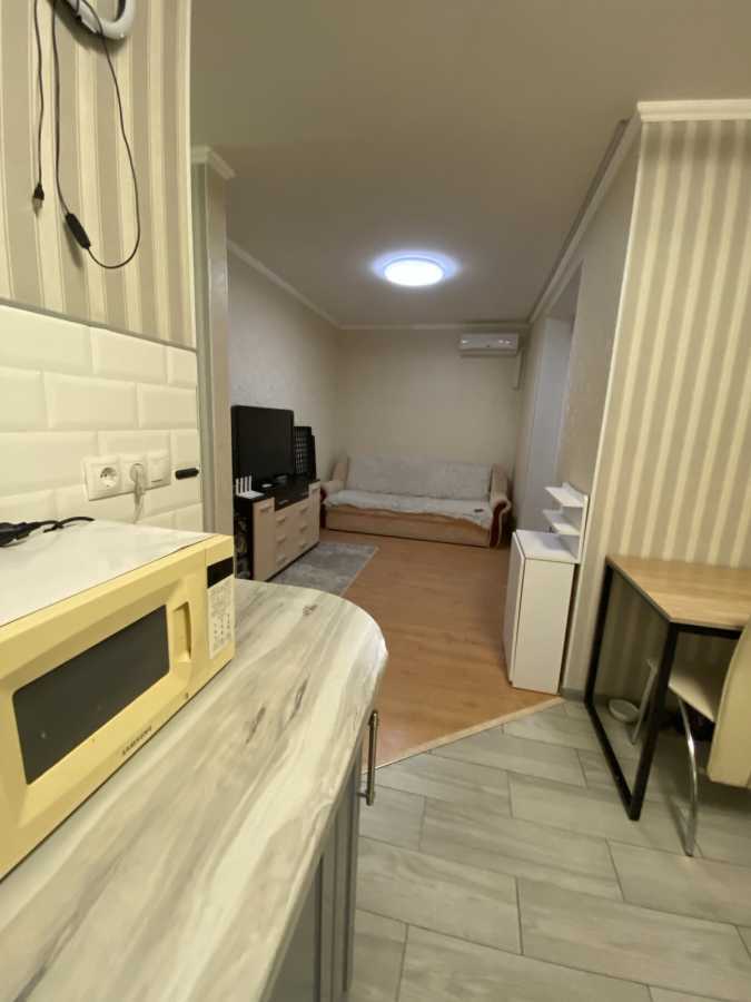 Продаж 1-кімнатної квартири 44 м², Лесі Українки вул., 74В