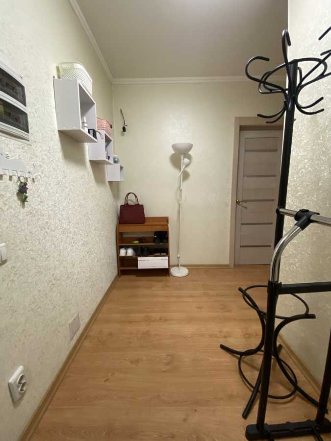 Продаж 1-кімнатної квартири 44 м², Лесі Українки вул., 74В