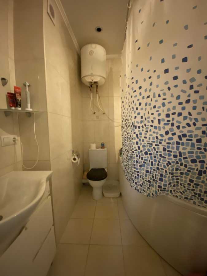 Продаж 1-кімнатної квартири 44 м², Лесі Українки вул., 74В