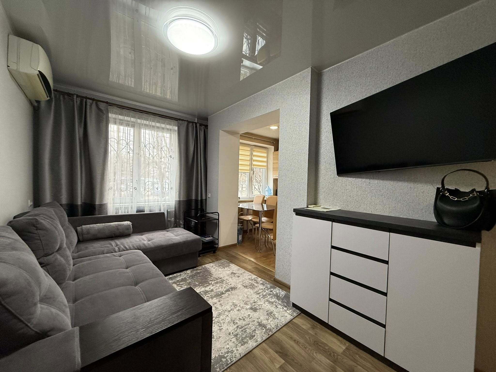 Продаж 2-кімнатної квартири 45 м², Терещенковська вул., 23
