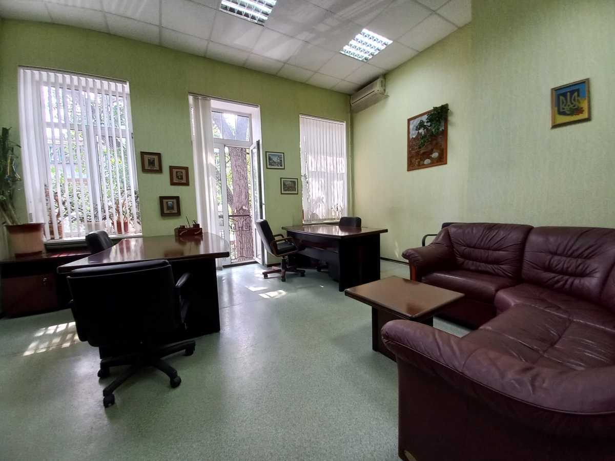 Аренда офиса 22 м², Владимира Моссаковского ул., 2А