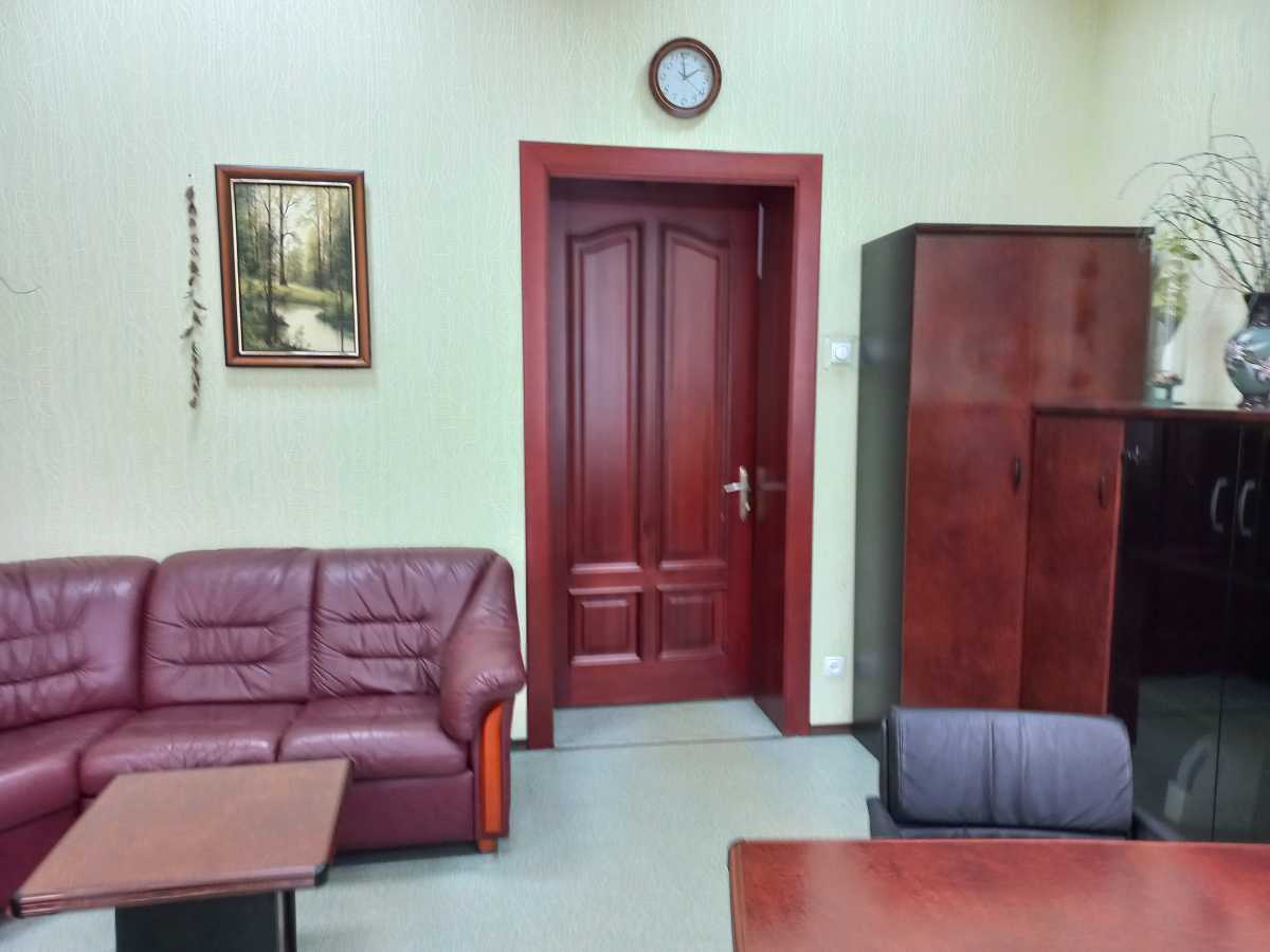 Аренда офиса 22 м², Владимира Моссаковского ул., 2А