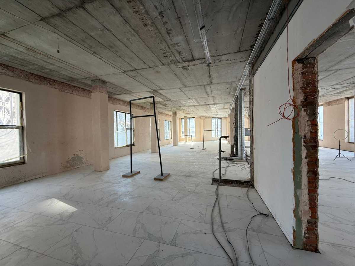 Аренда помещения свободного назначения 600 м², Александра Мишуги ул., 1/4