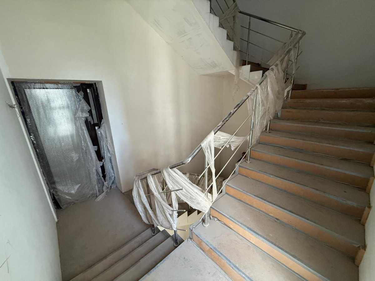 Аренда помещения свободного назначения 600 м², Александра Мишуги ул., 1/4