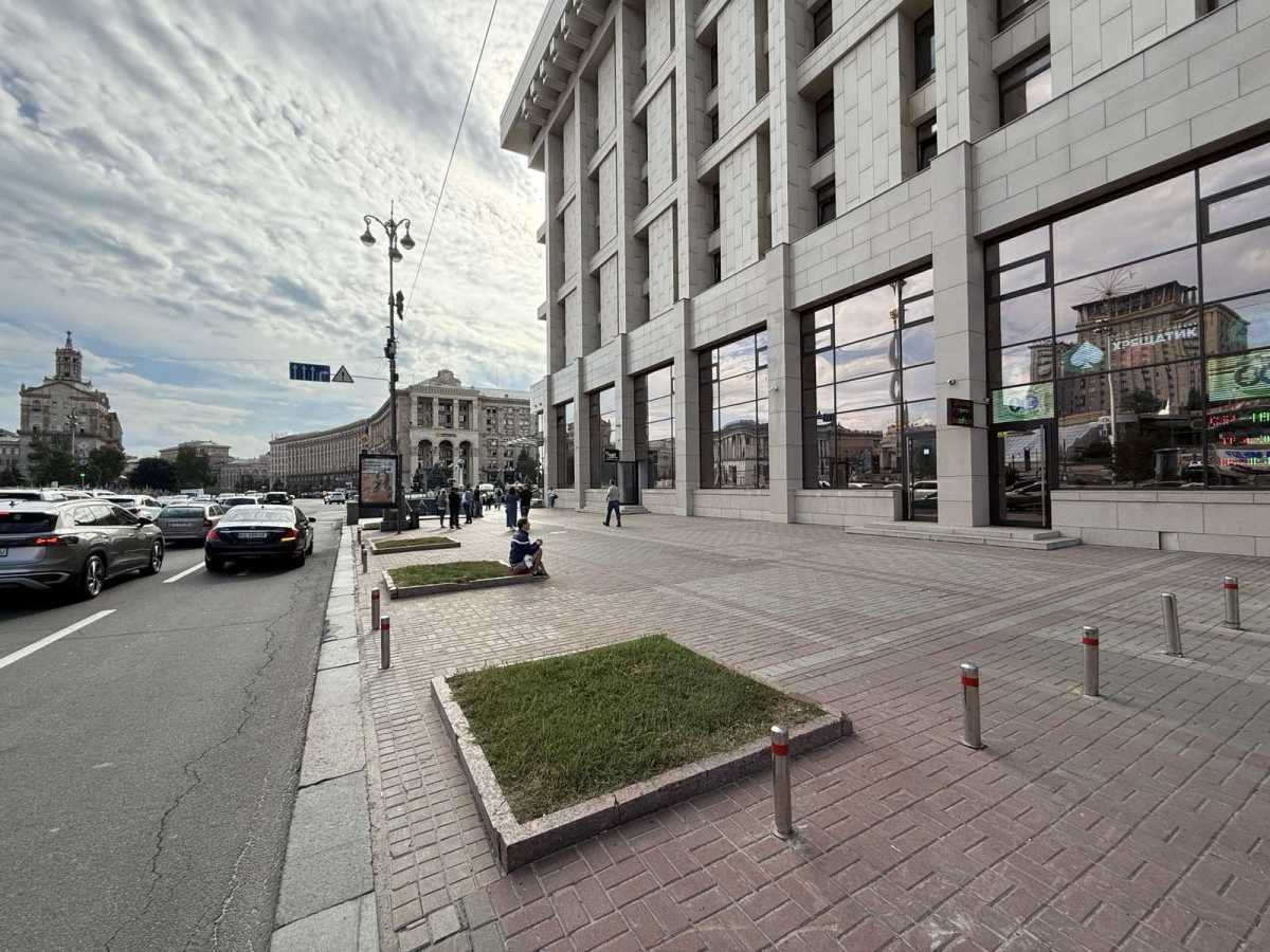 Аренда помещения свободного назначения 500 м², Крещатик ул., 18/2