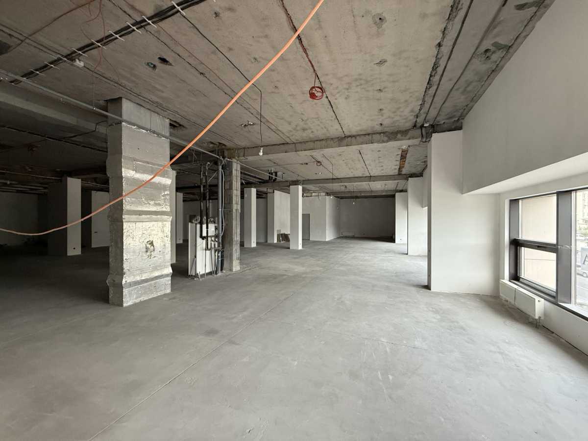 Аренда помещения свободного назначения 500 м², Крещатик ул., 18/2