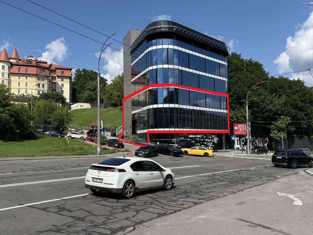 Аренда помещения свободного назначения 700 м², Ивана Федорова ул.