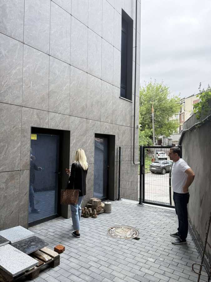 Аренда помещения свободного назначения 700 м², Ивана Федорова ул.