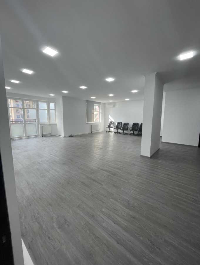 Аренда офиса 140 м², Евгения Коновальца ул., 32Б